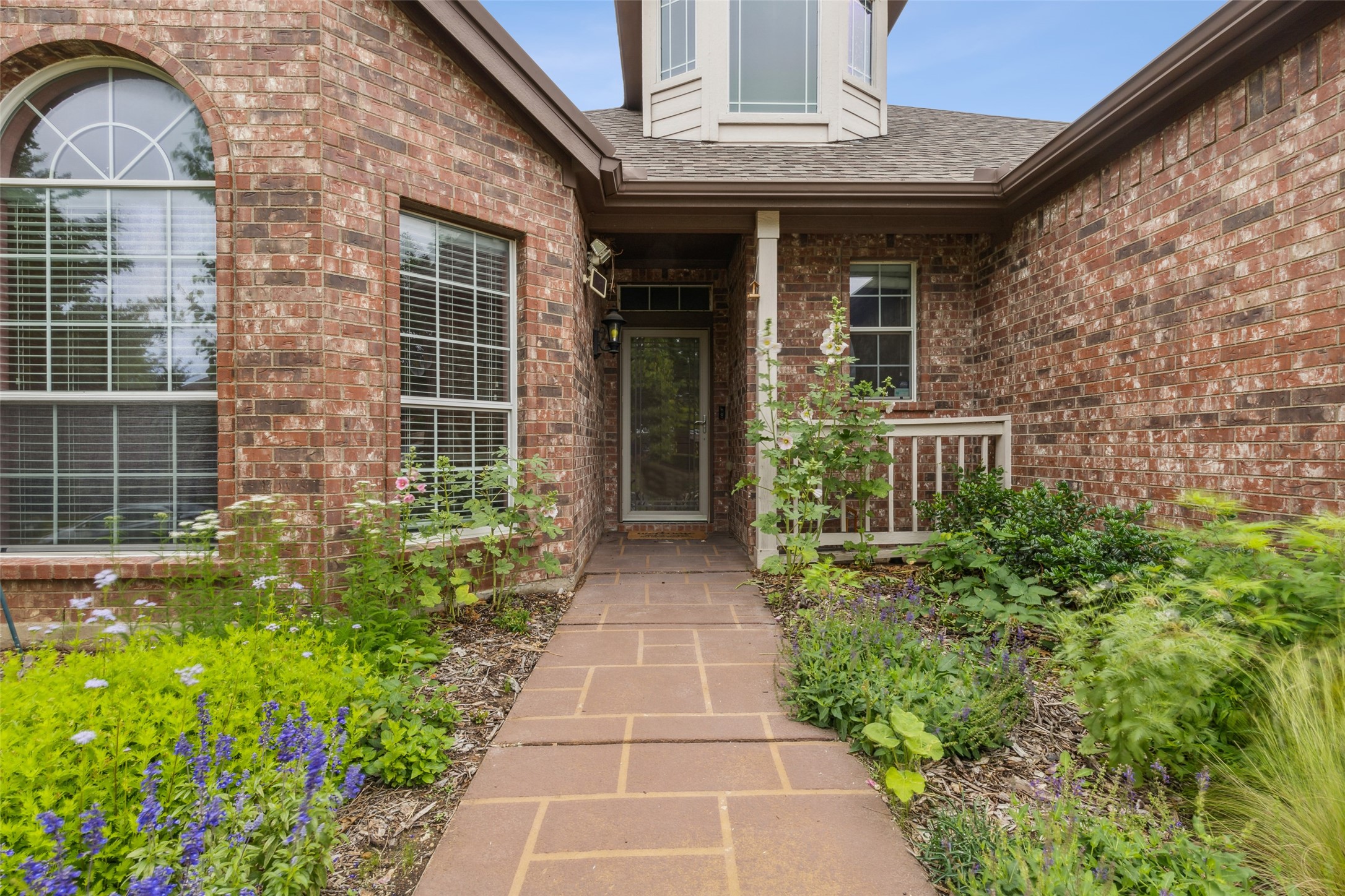 1756 Hidden Brook Drive Grand Prairie TX 75050