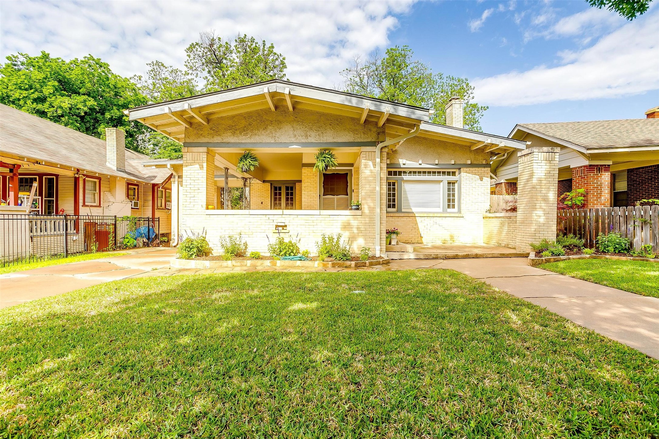 3012 S Jennings Avenue Fort Worth TX 76110