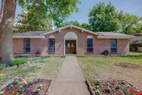 1421 Travis Street Garland TX 75042