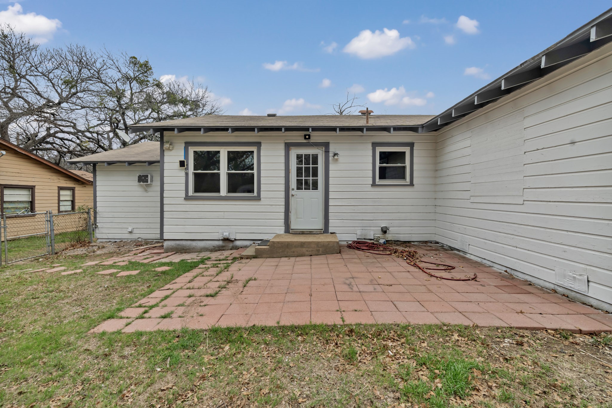 1836 Junius Street Fort Worth TX 76103