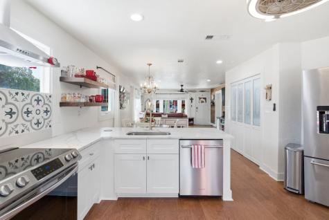 307 S Brazos Street Weatherford TX 76086