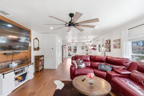 307 S Brazos Street Weatherford TX 76086