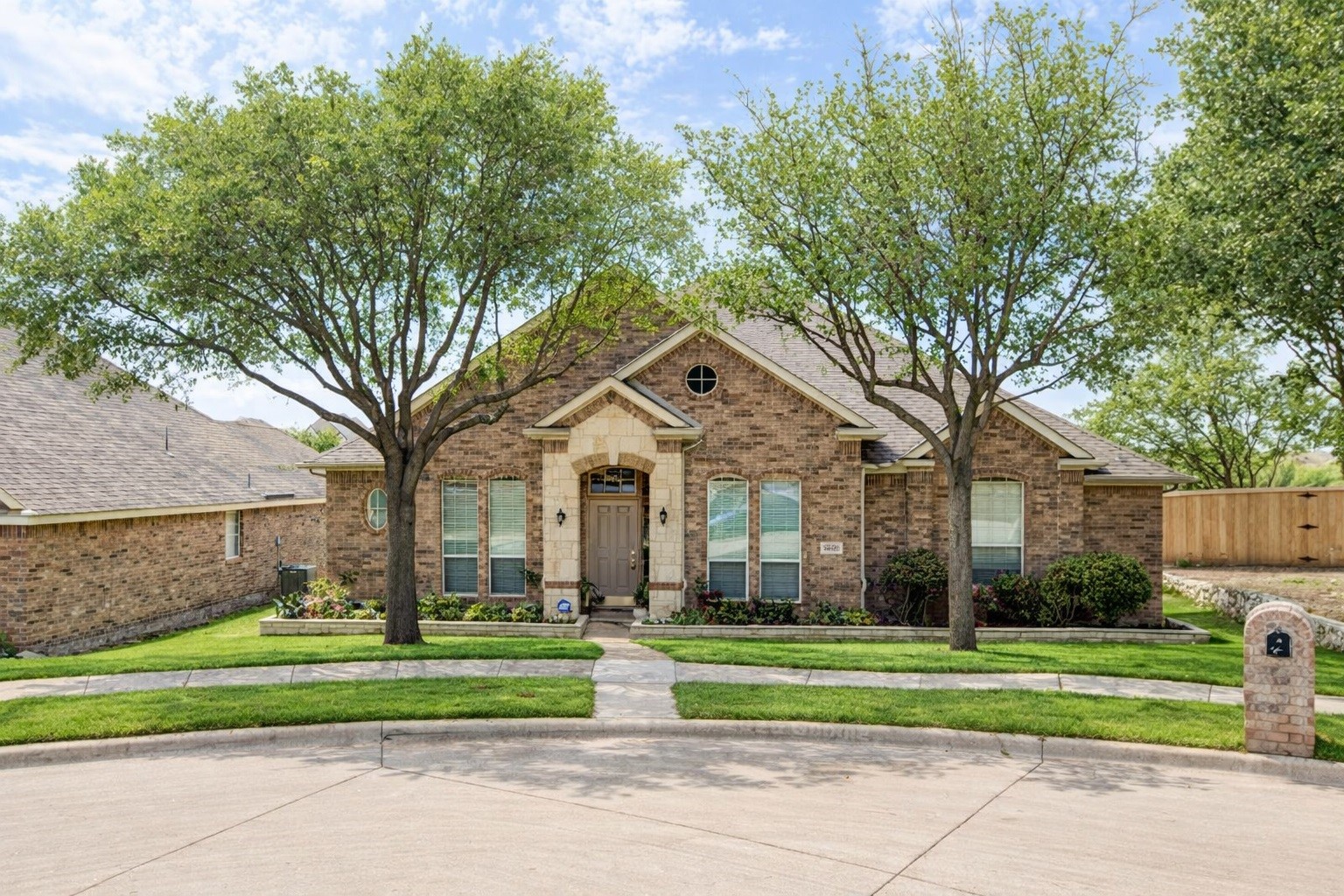 4601 Eden Drive Garland TX 75043