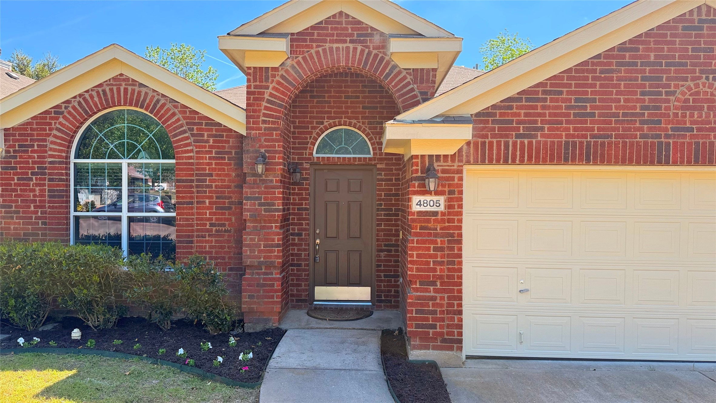4805 Summer Oaks Lane Fort Worth TX 76123