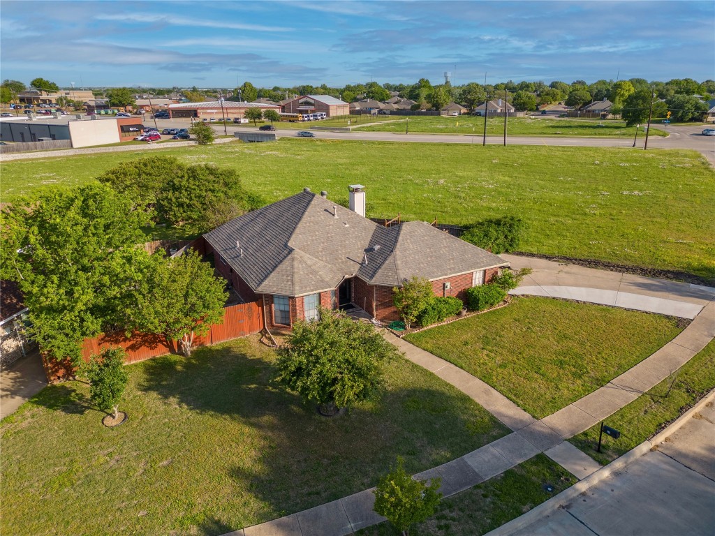 311 N Winding Oaks Drive Wylie TX 75098
