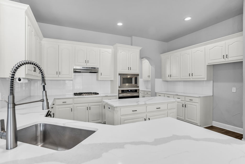 1811 Saint Johns Avenue Allen TX 75002