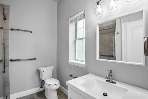 1811 Saint Johns Avenue Allen TX 75002