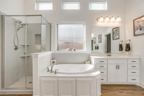 517 Ramon Street Burleson TX 76028