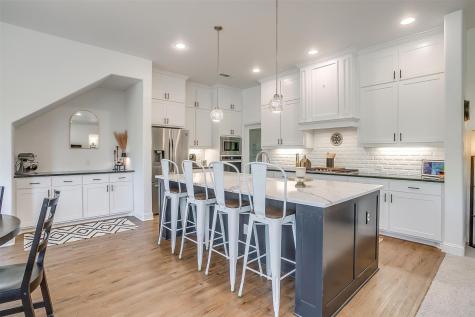 517 Ramon Street Burleson TX 76028