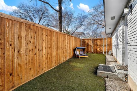 912 Glen Oaks Boulevard Dallas TX 75232
