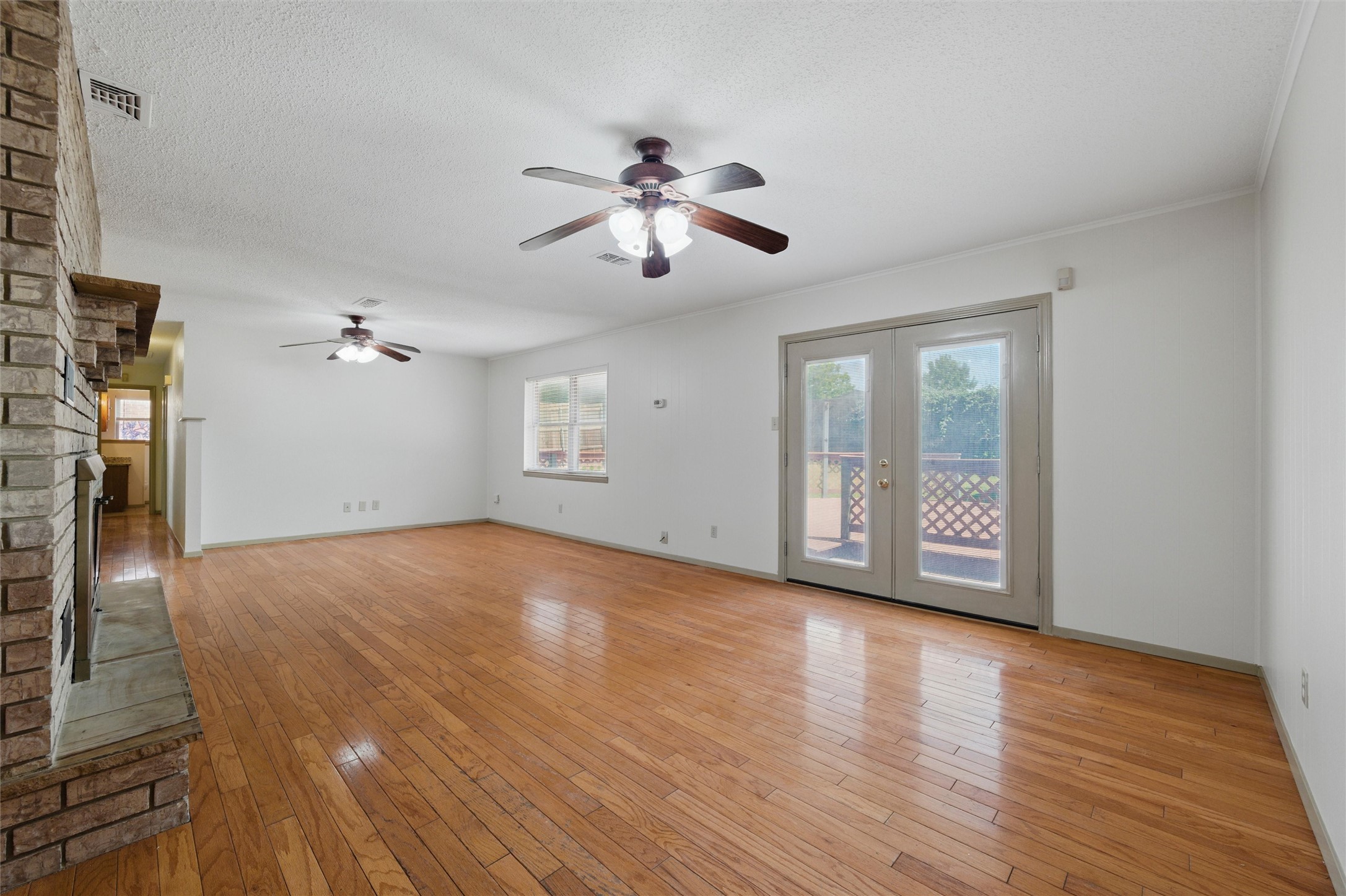 1801 Tyler Avenue Euless TX 76040