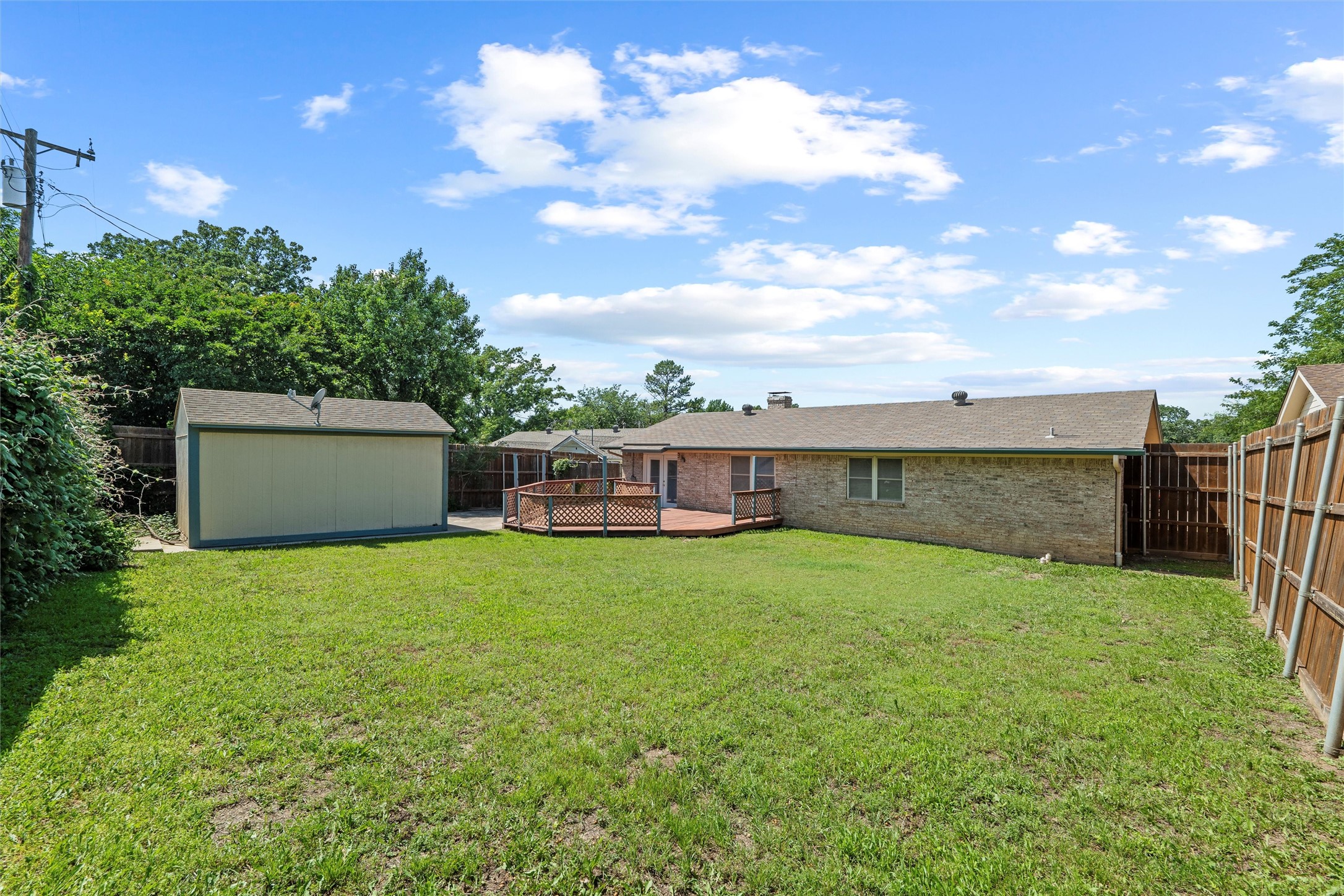 1801 Tyler Avenue Euless TX 76040