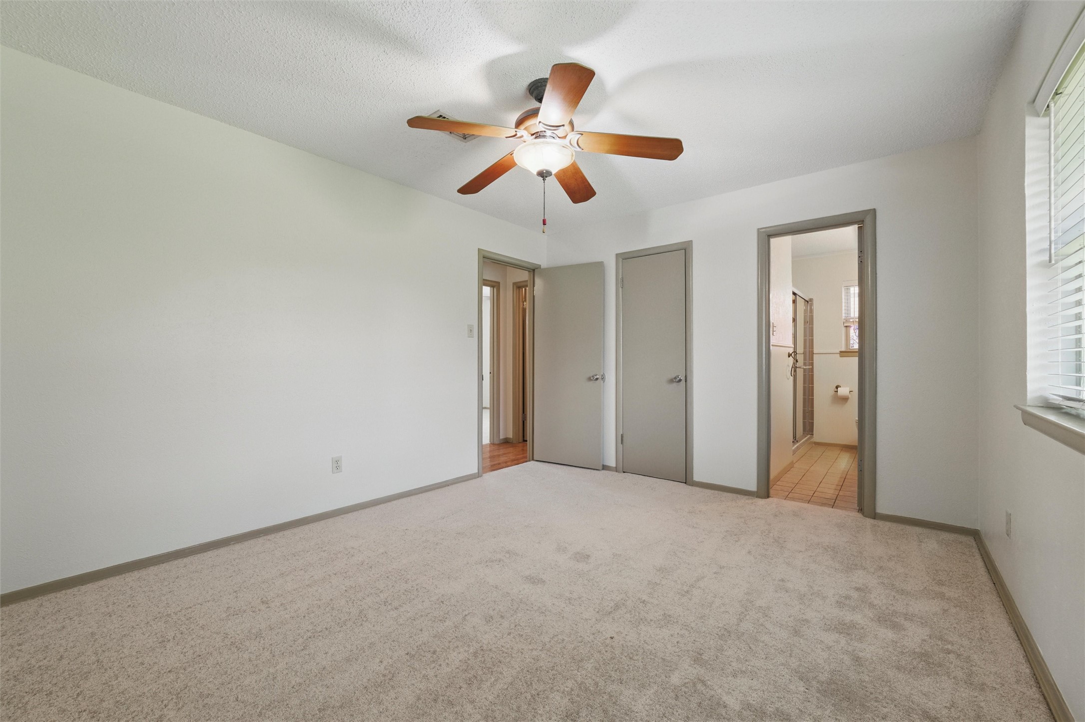 1801 Tyler Avenue Euless TX 76040