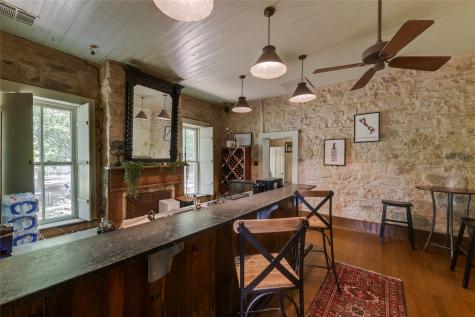 802 S Austin Street Comanche TX 76442