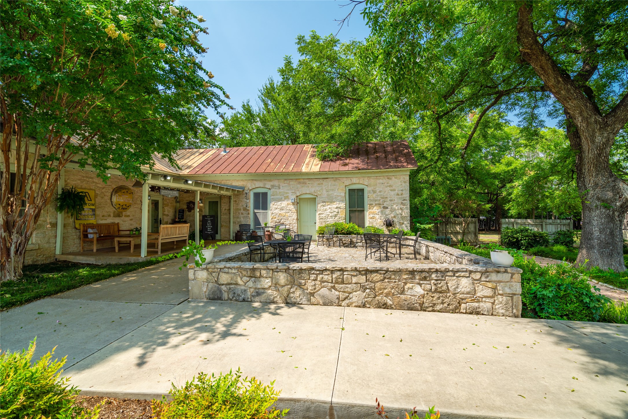 802 S Austin Street Comanche TX 76442