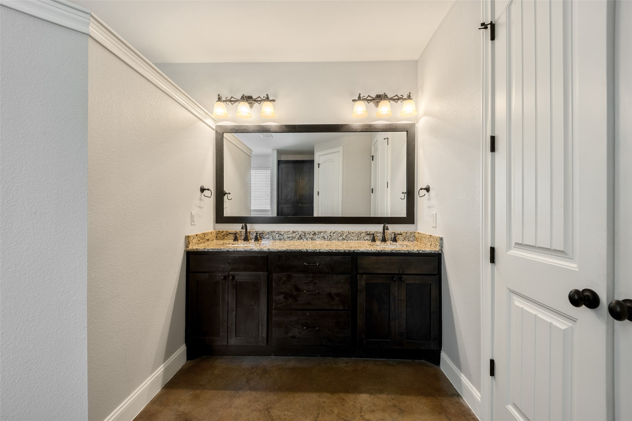 247 River Bend Trail Combine TX 75159