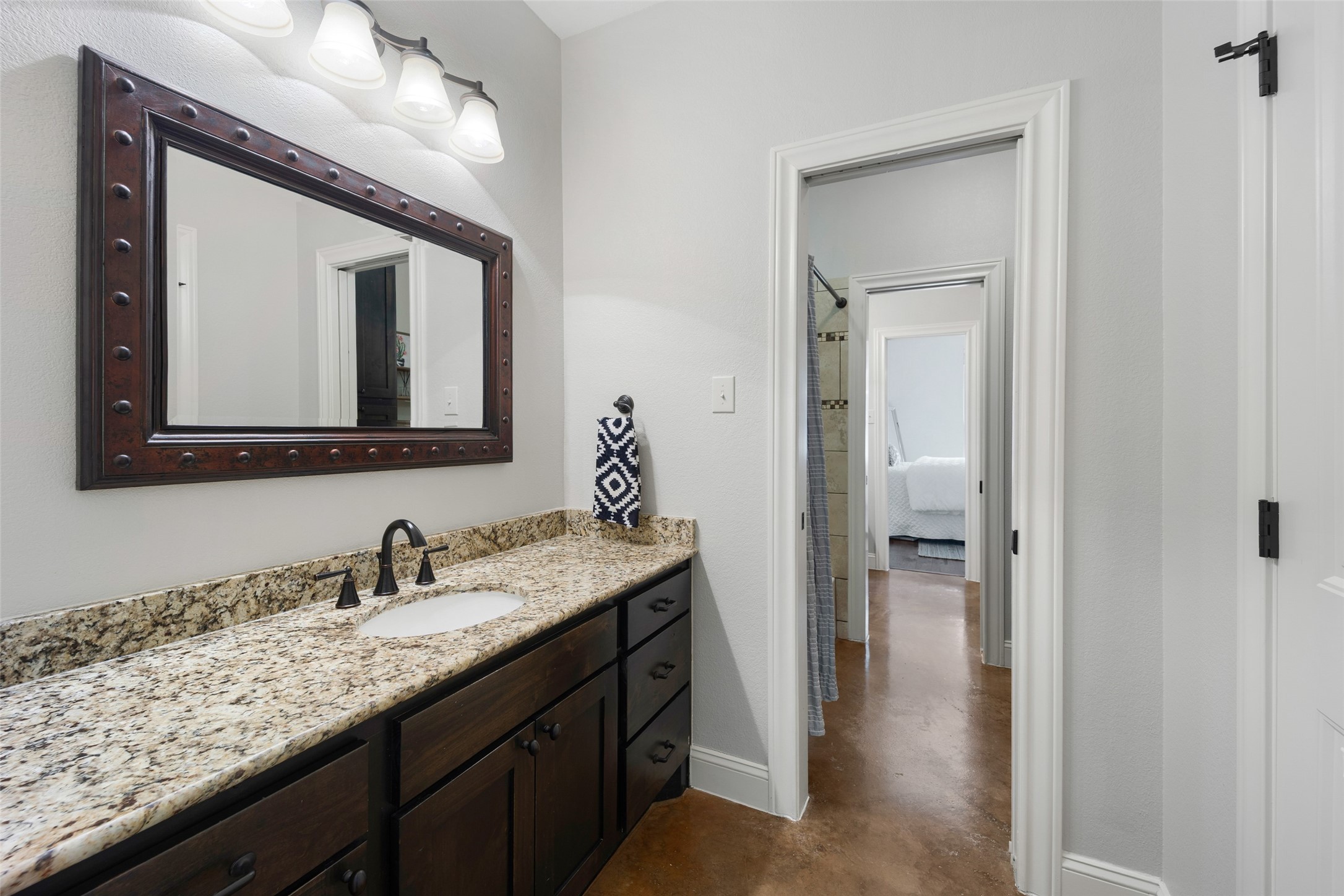 247 River Bend Trail Combine TX 75159