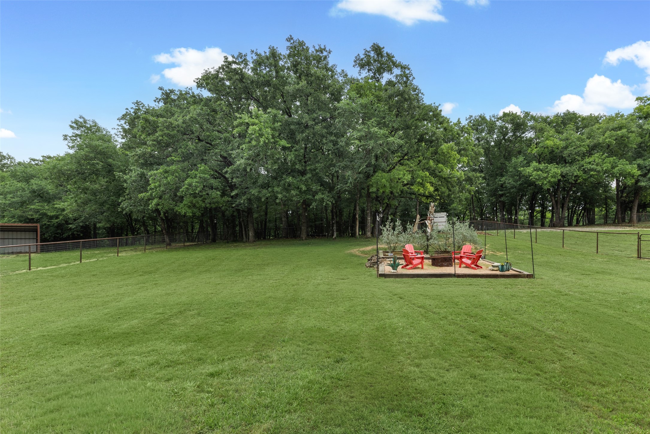 247 River Bend Trail Combine TX 75159