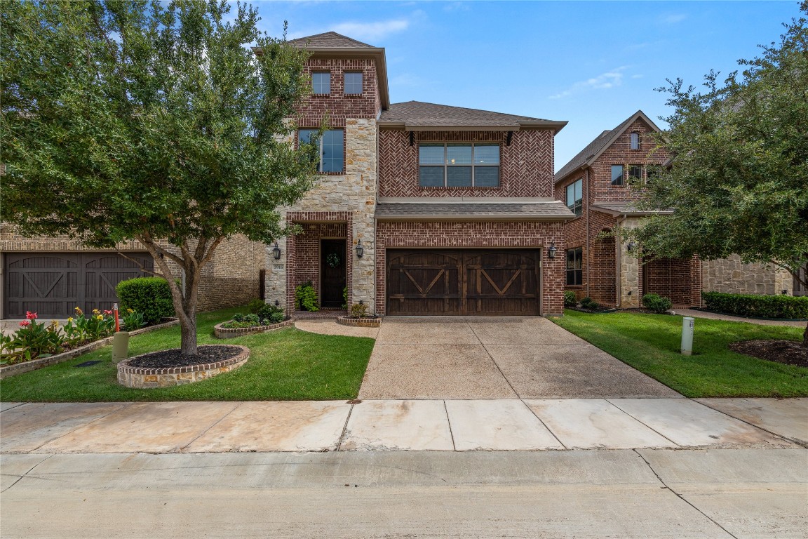 3916 N Brookridge Court Bedford TX 76021