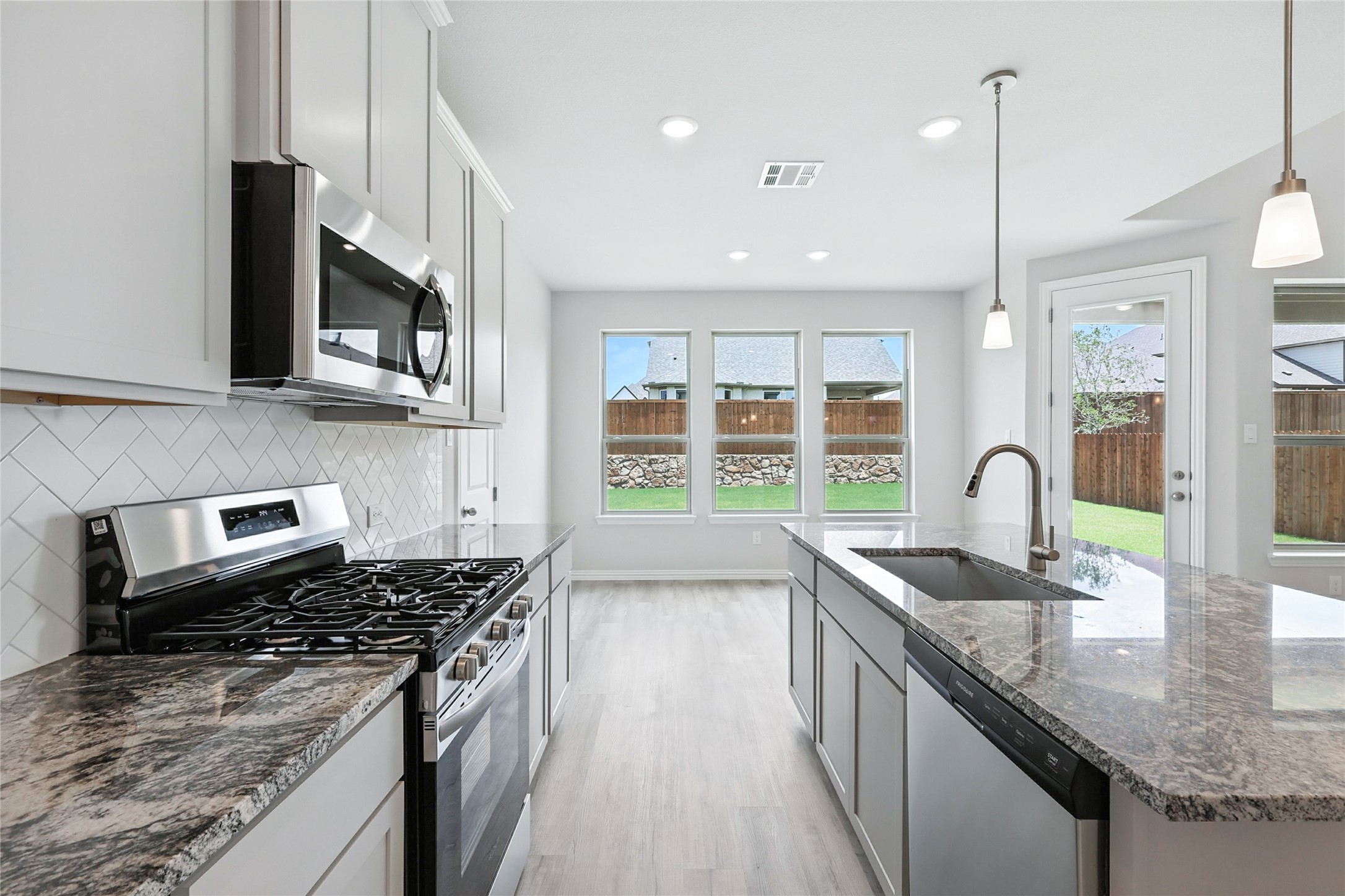 509 Hummingbird Lane Van Alstyne TX 75495