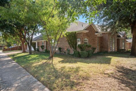 6112 Club House Drive North Richland Hills TX 76148