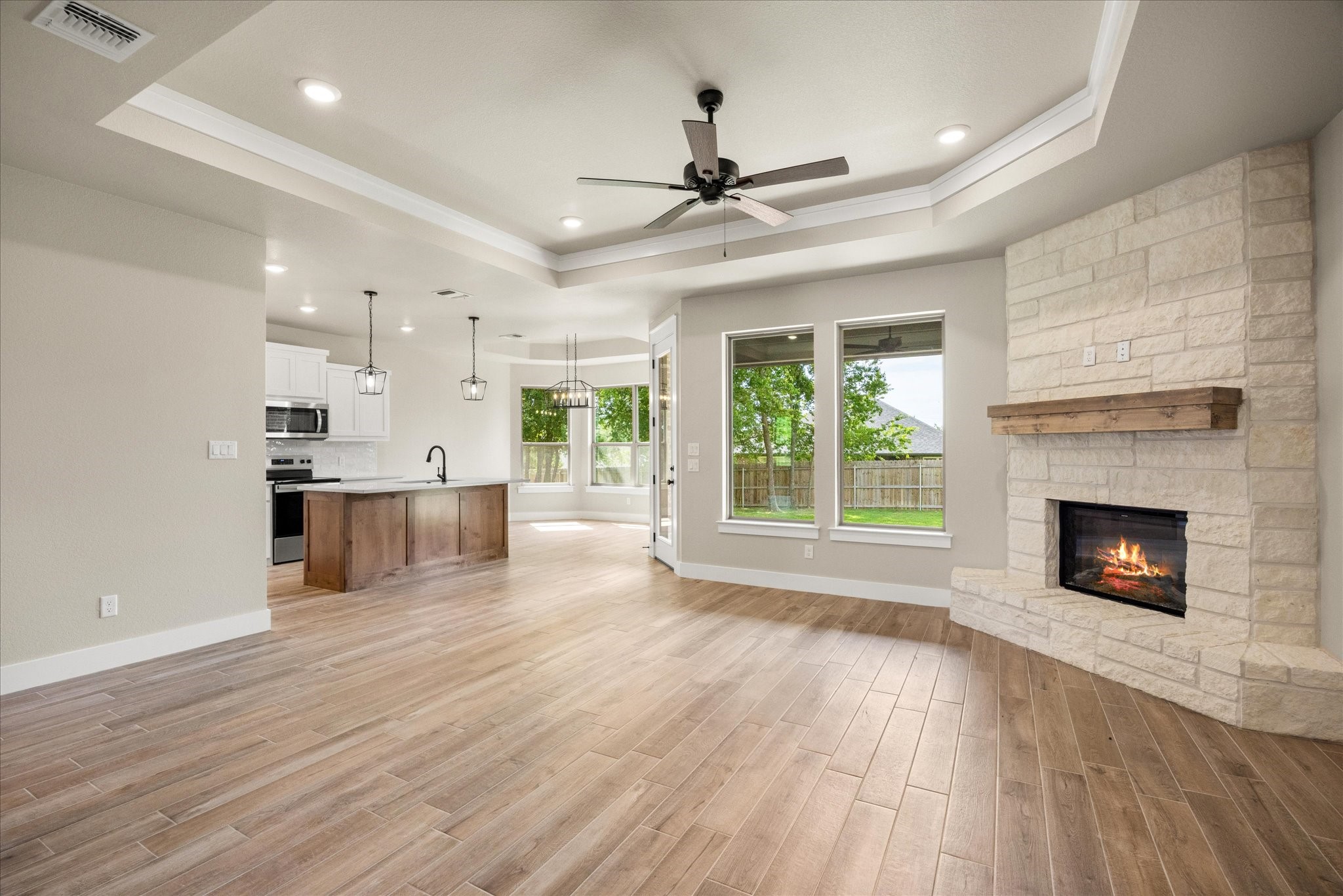 2209 Snake River Drive Granbury TX 76048