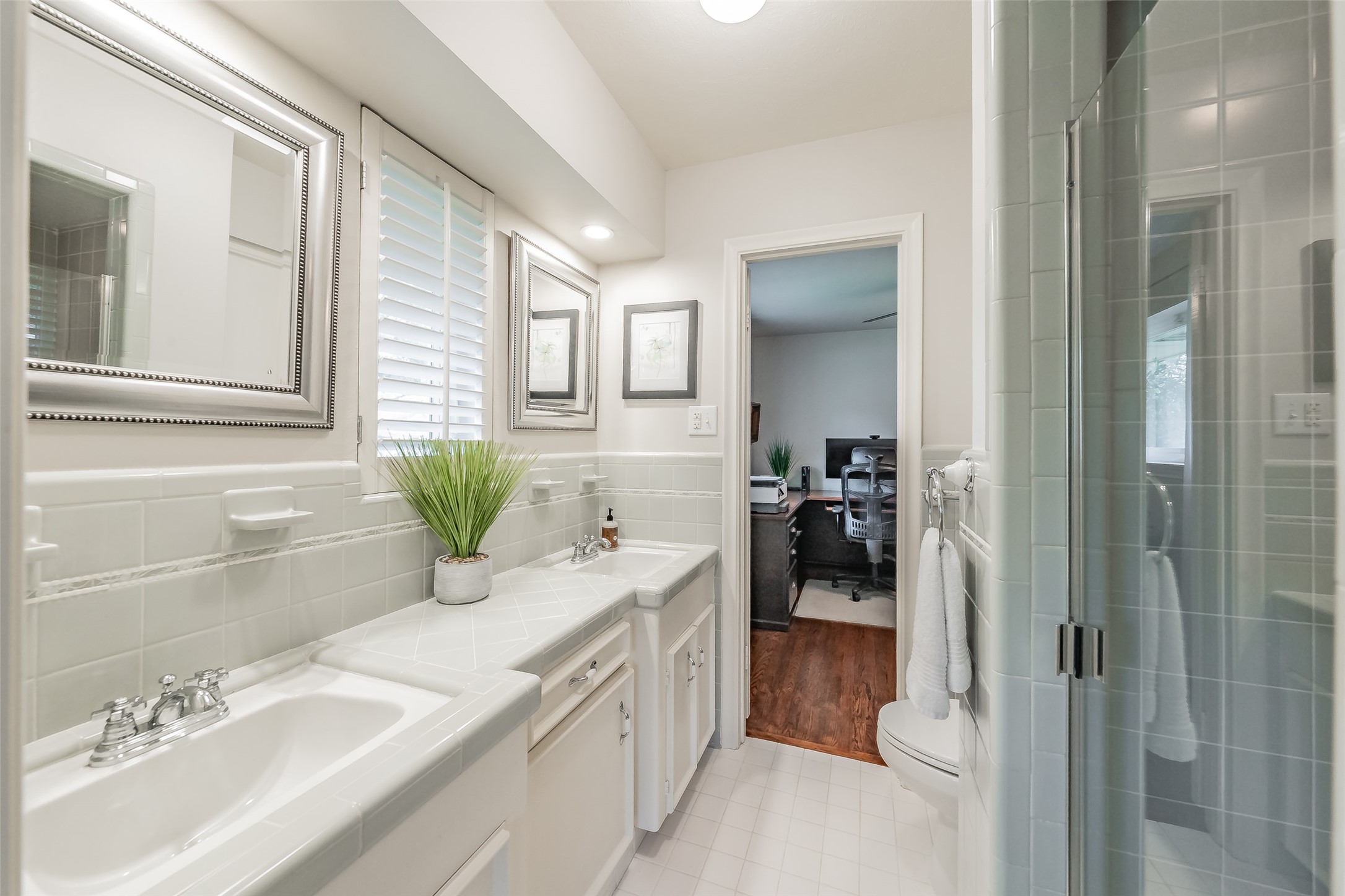 3249 Regent Drive Dallas TX 75229