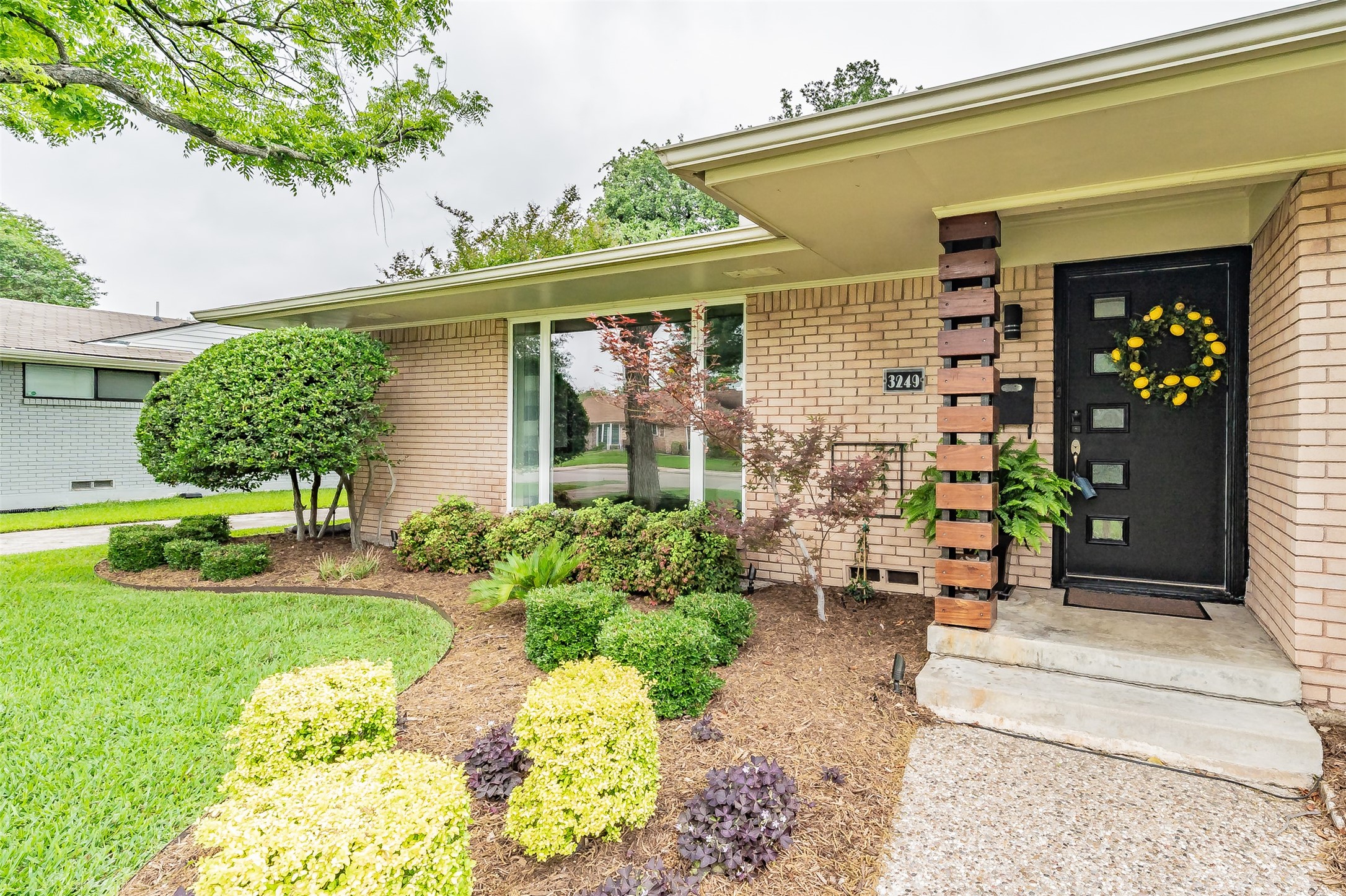 3249 Regent Drive Dallas TX 75229