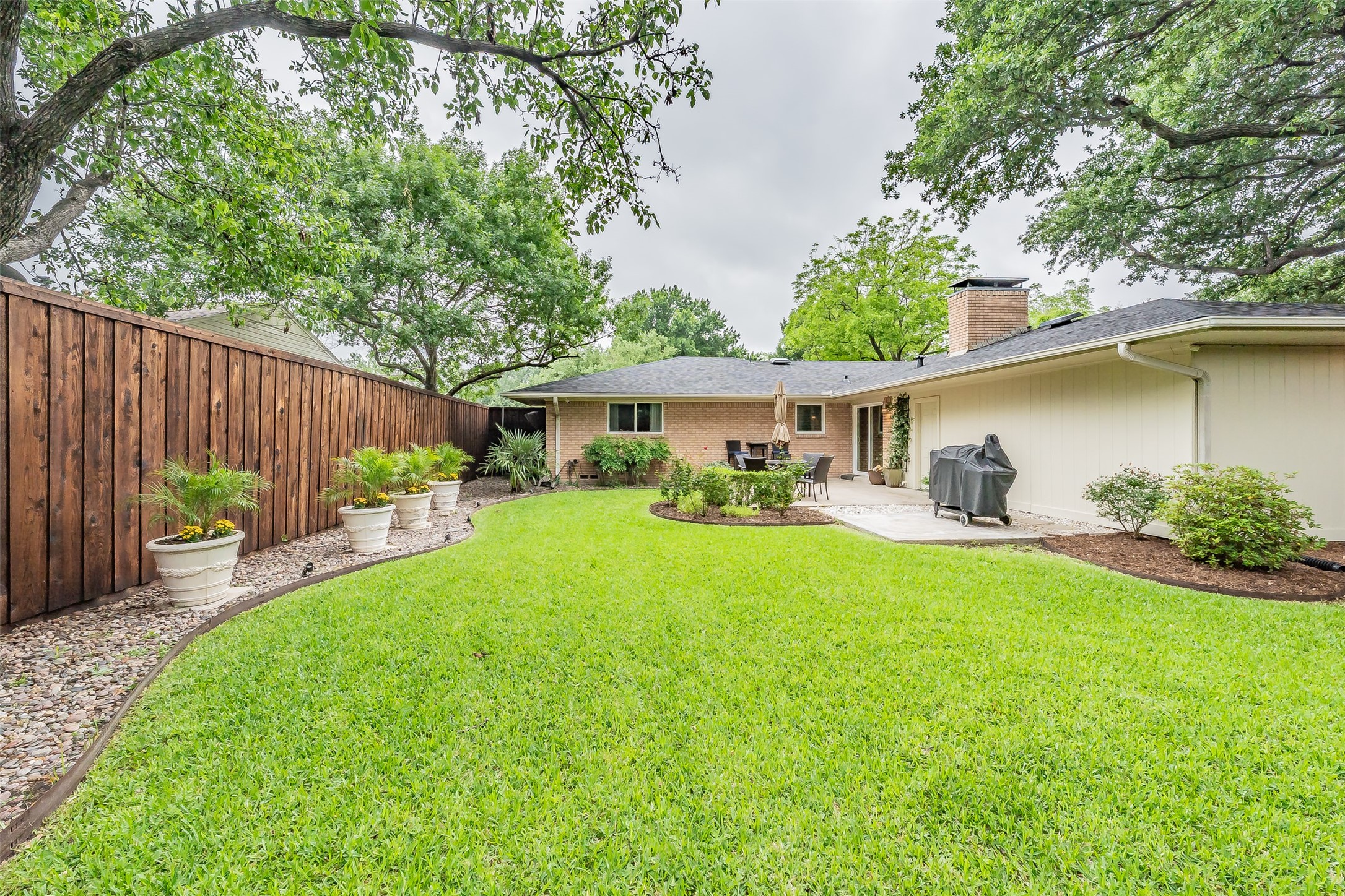 3249 Regent Drive Dallas TX 75229