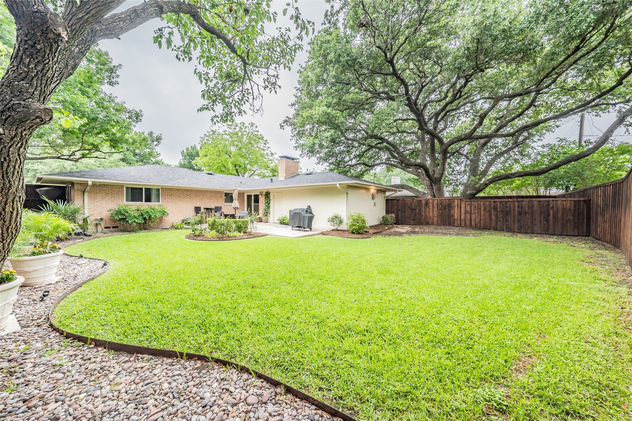 3249 Regent Drive Dallas TX 75229