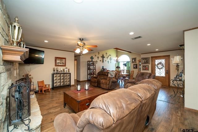 4220 Fm 235 Jacksonville TX 75766