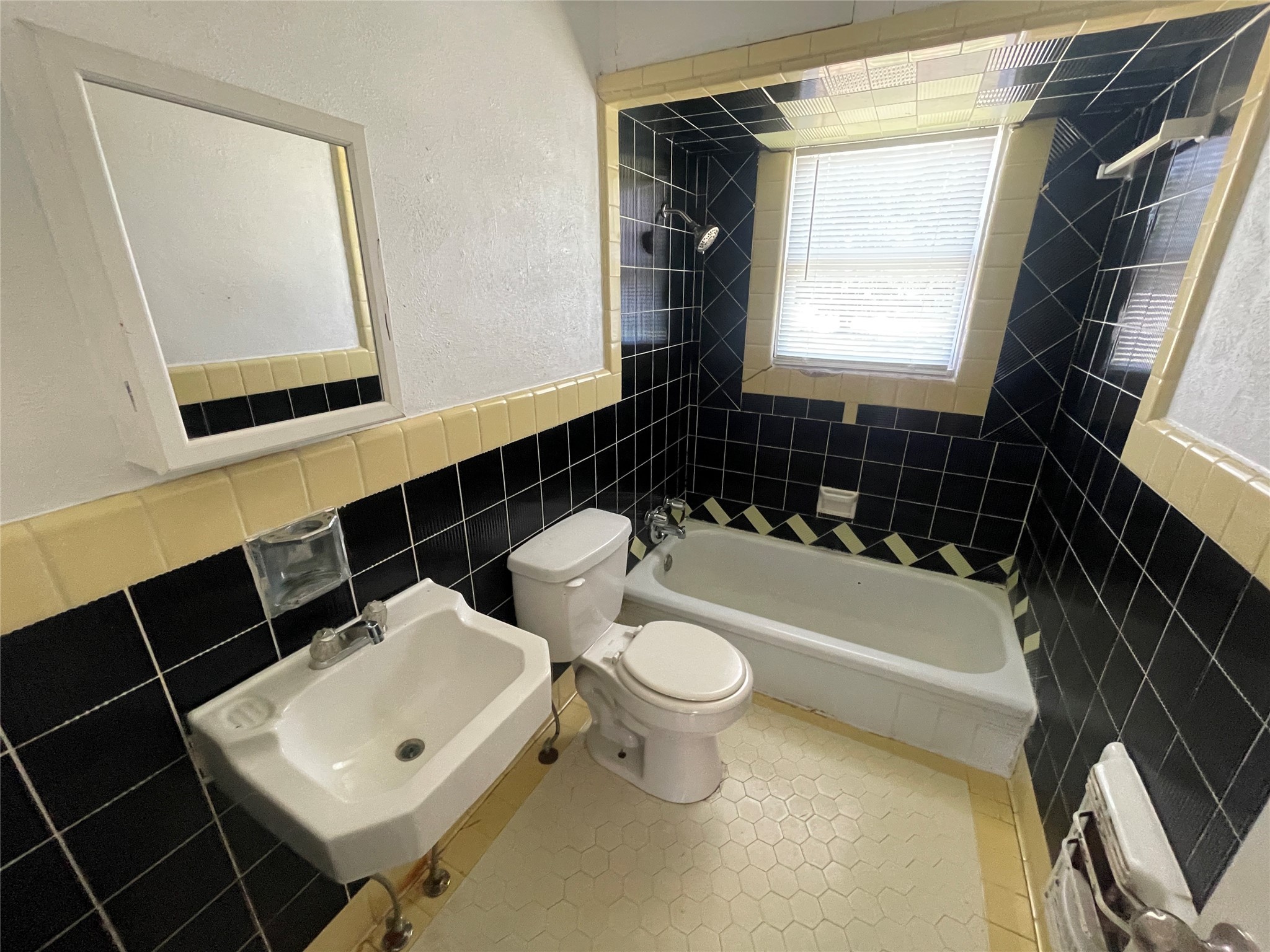 2011 Gilbert Avenue Wichita Falls TX 76301