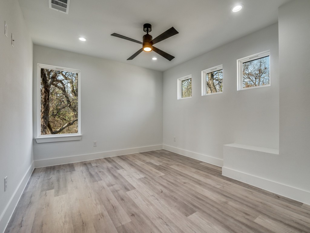 974 Woodacre Drive Dallas TX 75241