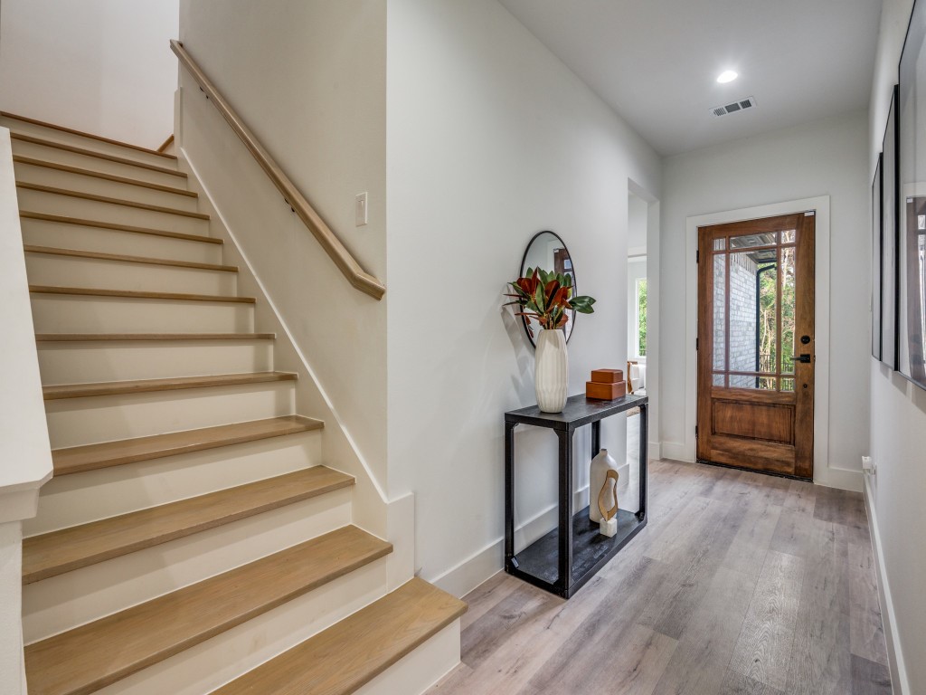 974 Woodacre Drive Dallas TX 75241