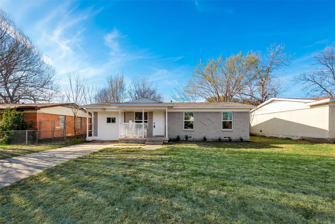 1407 Ridgeview Street Mesquite TX 75149