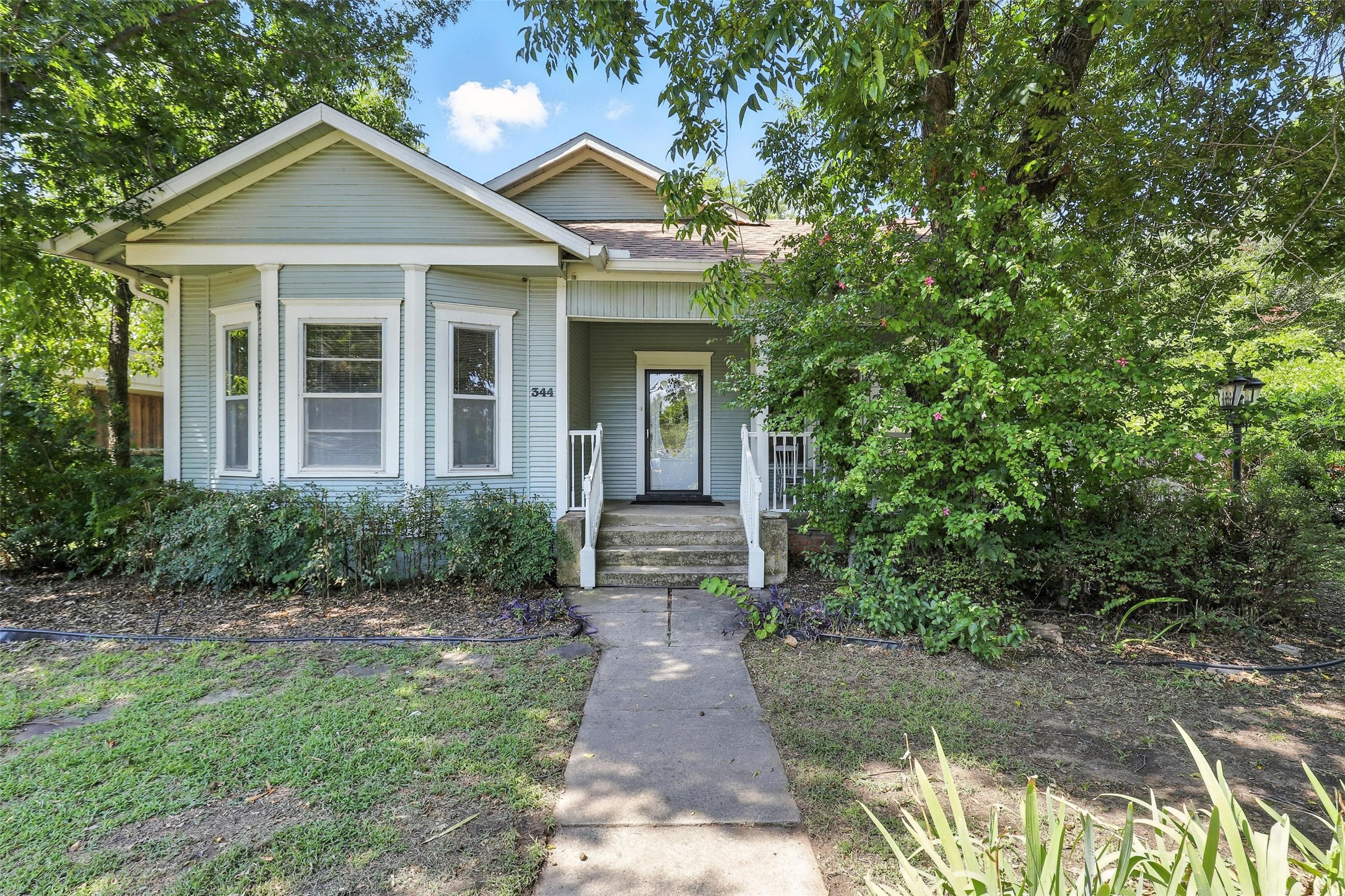 344 S Warren Street Burleson TX 76028