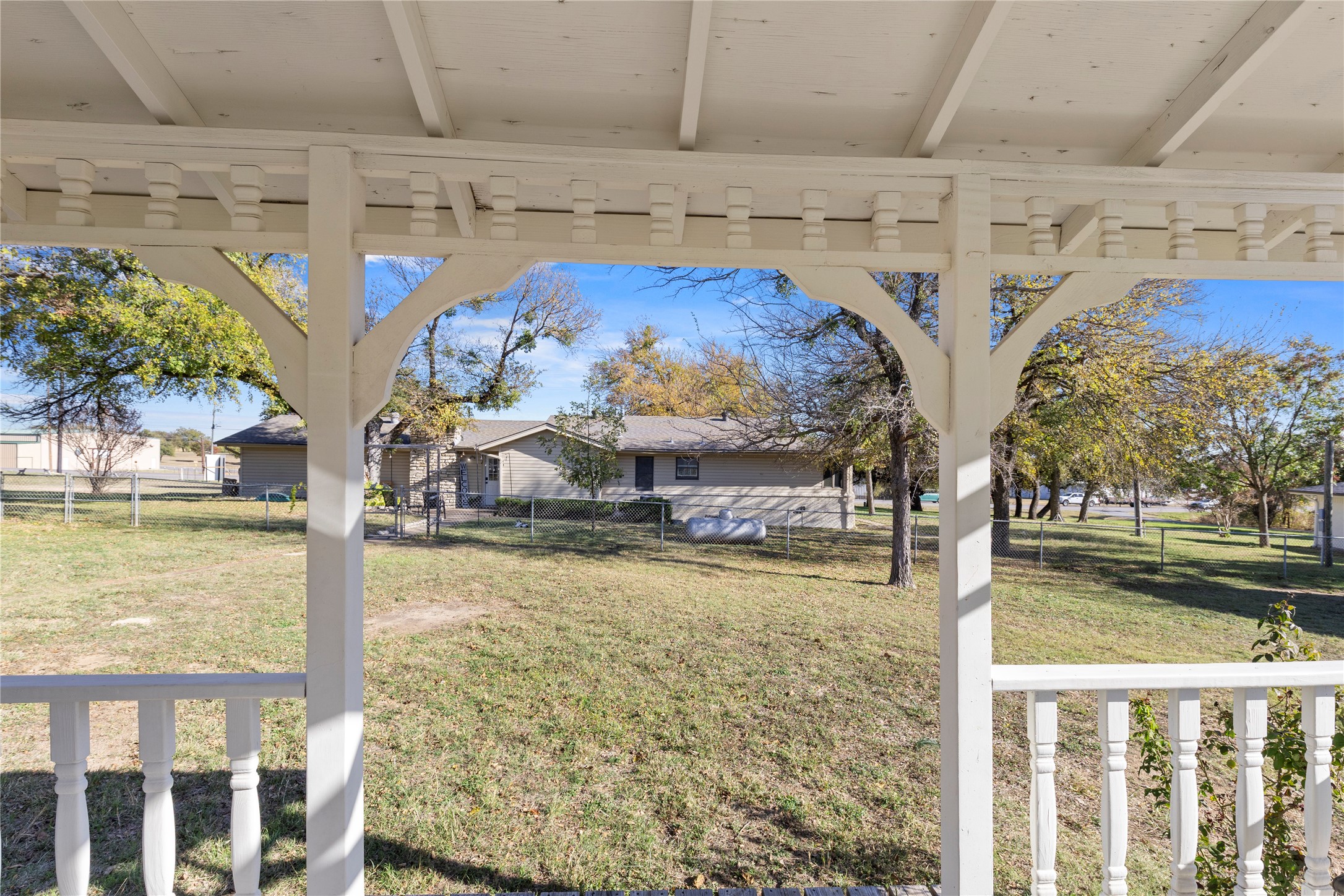 1829 N Main Street Weatherford TX 76085