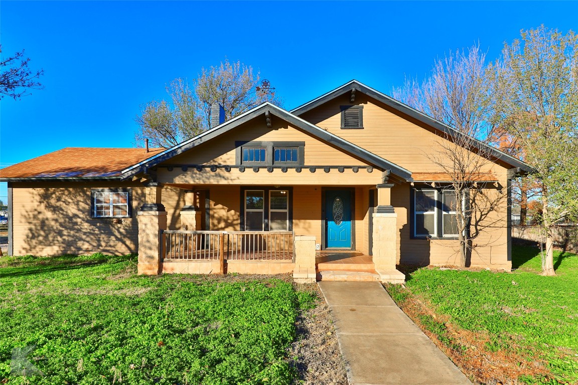 1432 Avenue N Anson TX 79501