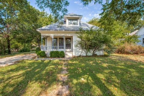 804 Hulme Street Bowie TX 76230