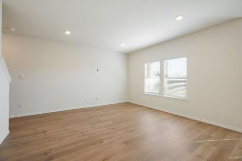 612 Gracious Glen Lavon TX 75166