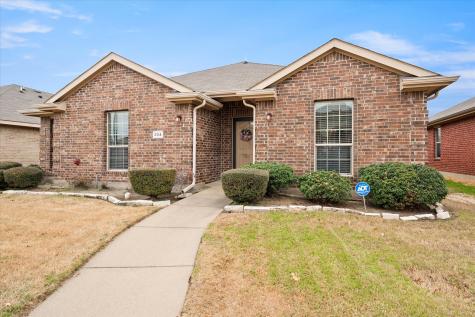 824 Clear Creek Drive Desoto TX 75115