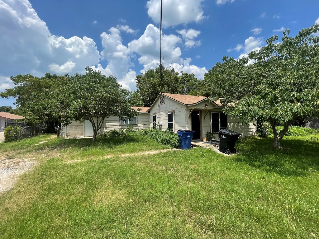 2513 Loy Lake Road Denison TX 75020