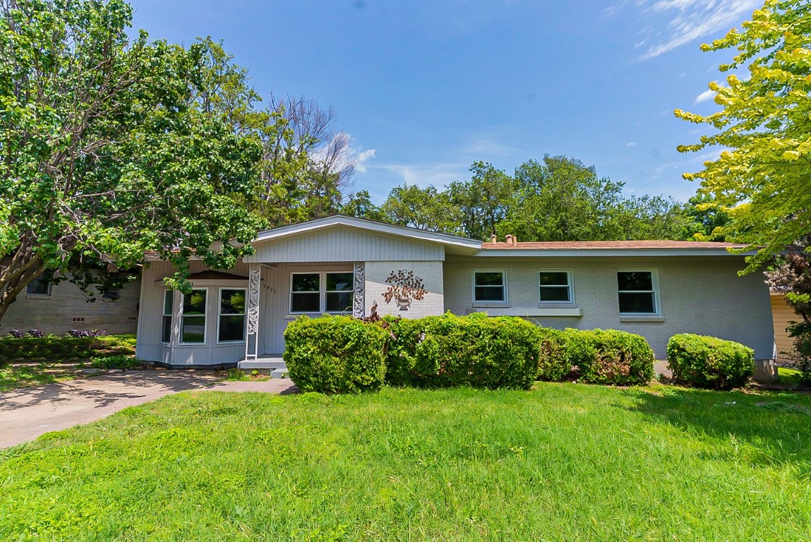 3425 Slade Boulevard Fort Worth TX 76116
