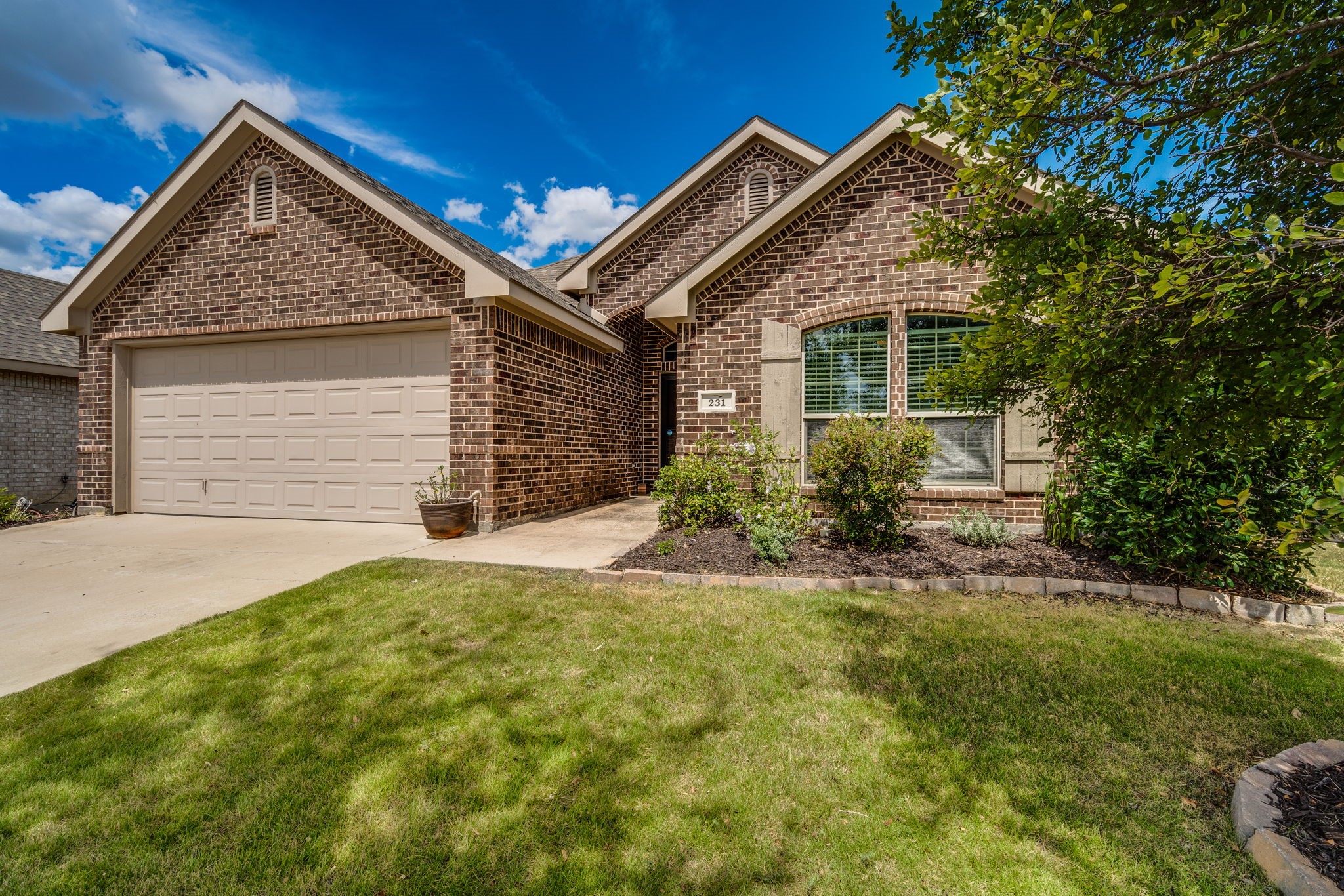 231 Valley View Drive Waxahachie TX 75167