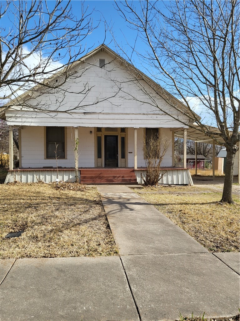 1306 E Texas Avenue Mart TX 76664