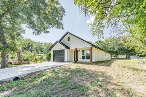 3712 Oak Meadow Street Granbury TX 76048