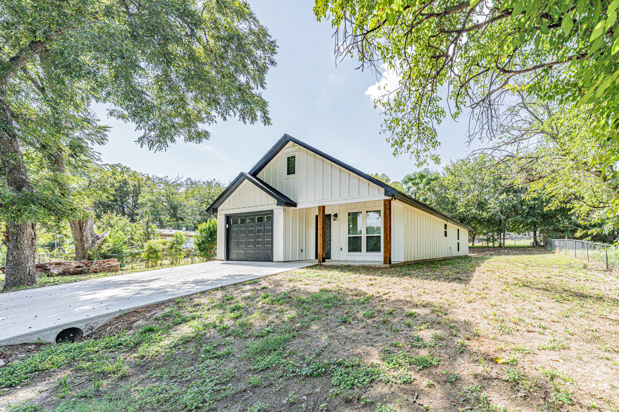 3712 Oak Meadow Street Granbury TX 76048