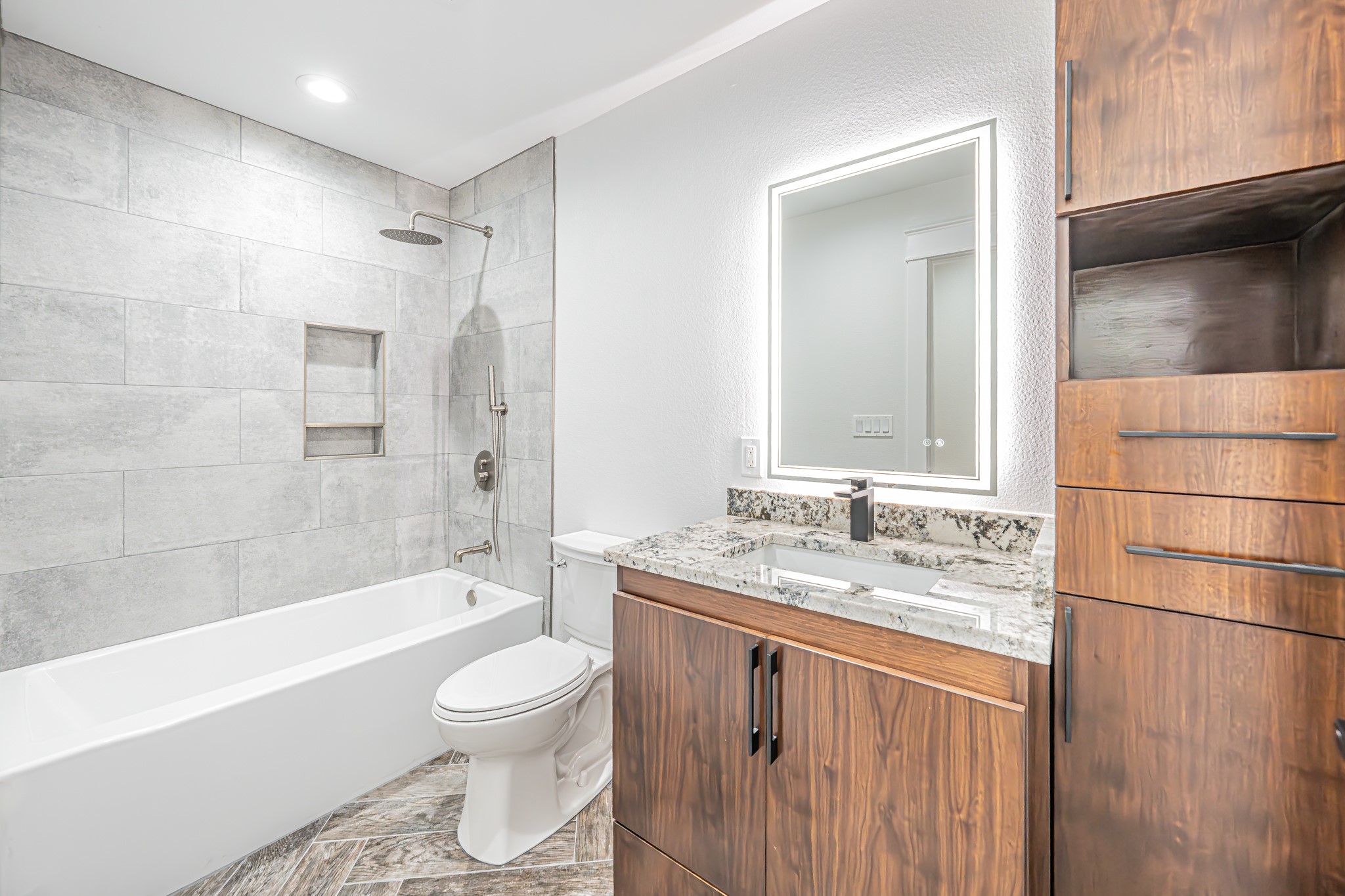 3712 Oak Meadow Street Granbury TX 76048
