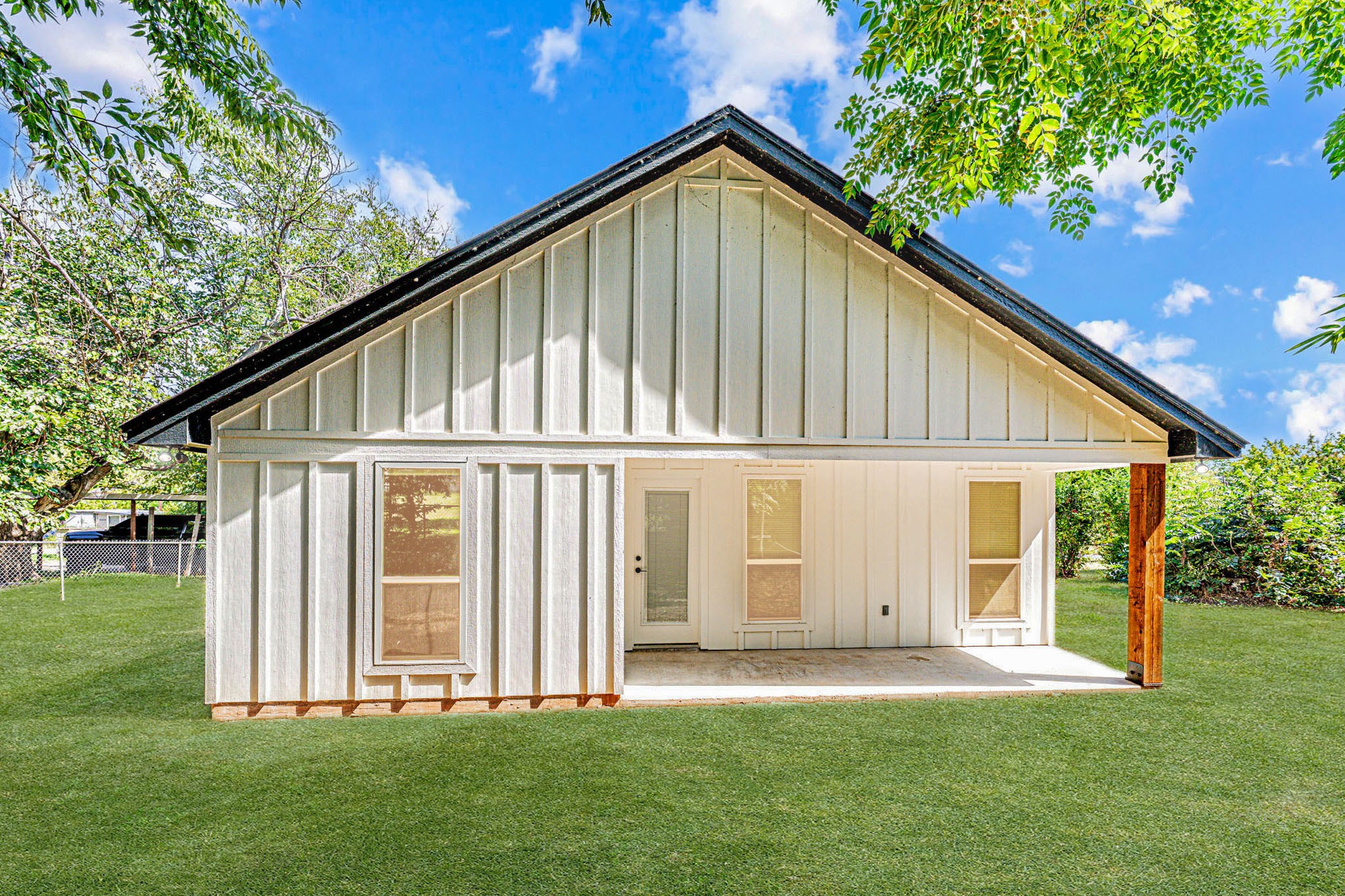 3712 Oak Meadow Street Granbury TX 76048