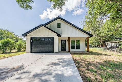3712 Oak Meadow Street Granbury TX 76048